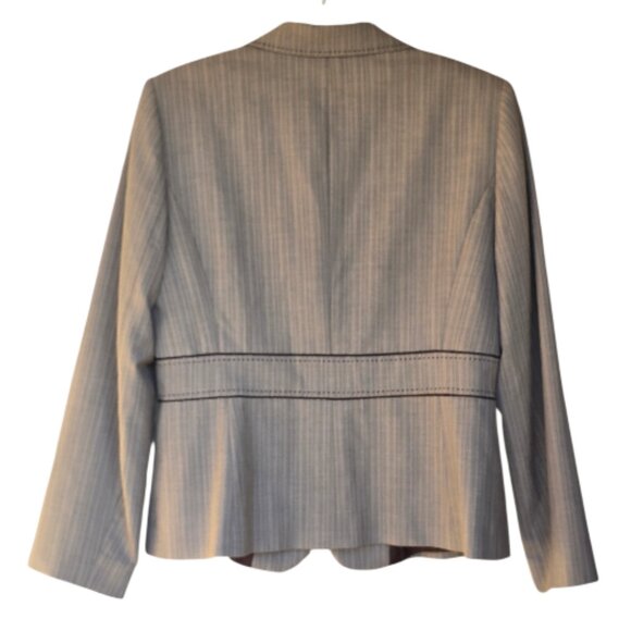 LNWOT  -  ANTONIO MELANI Two Button Blazer sz 14 - Picture 2 of 9